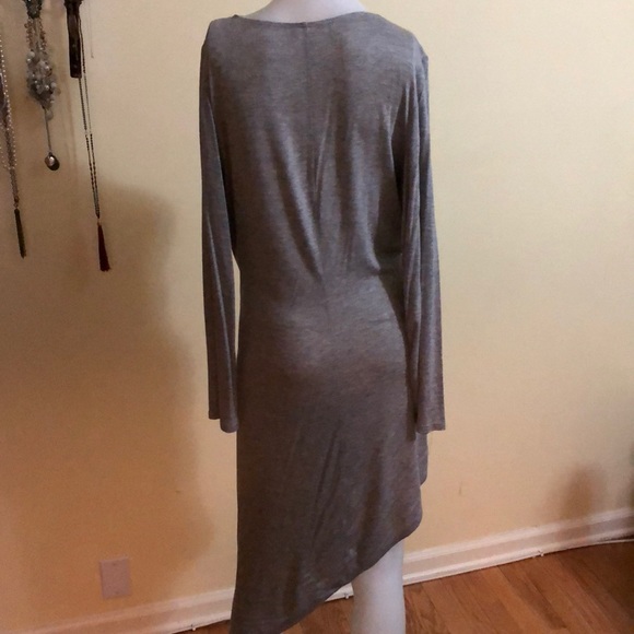🌻Rhonda Shear Asymmetrical Ruched Tunic🌻 - Picture 3 of 4